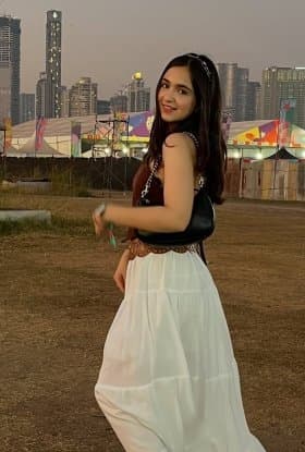 Tiya photo 2