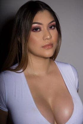 Sara photo 1