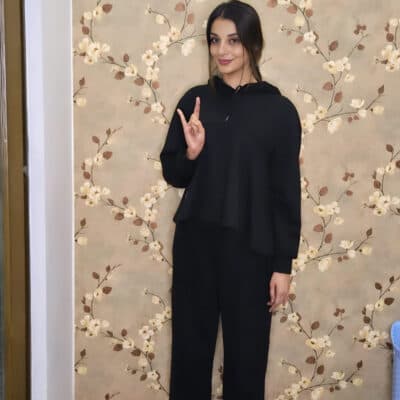 Mahi, 22