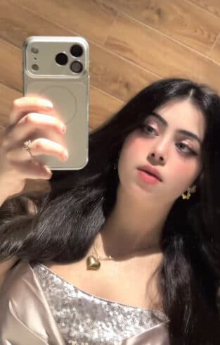 Sania, 22