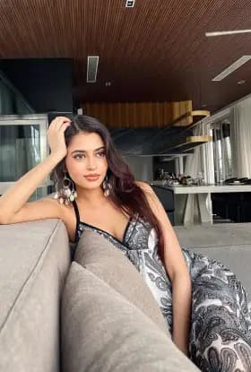 Pallavi, 21