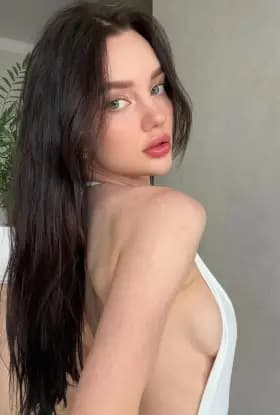 Natalya, 20