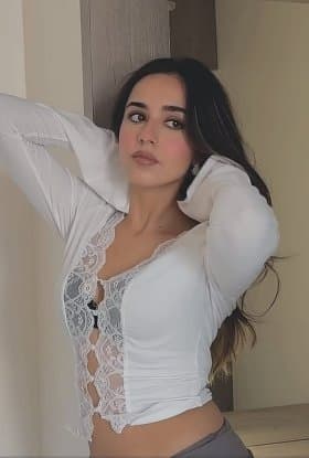 Simran photo 2
