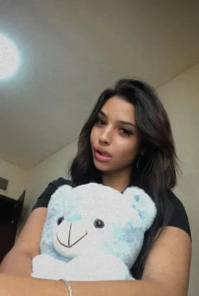 Sofia, 24